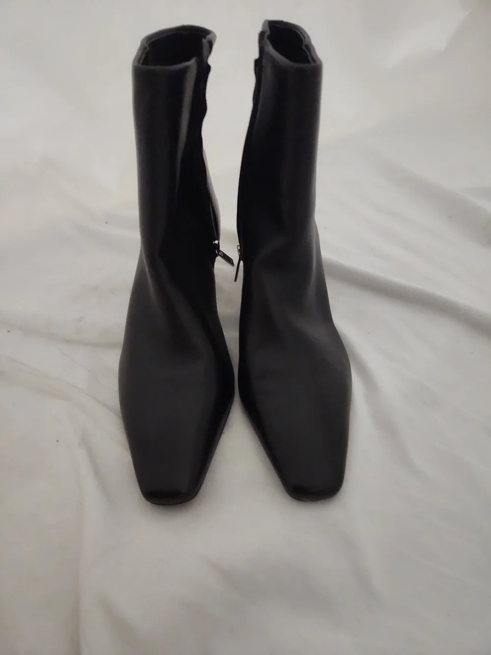 Marc Fisher sleek black